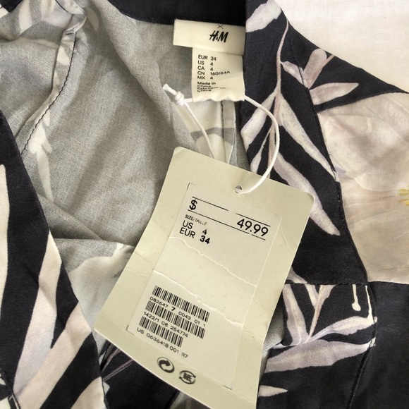 H&M floral skirt - Picture 3 of 3